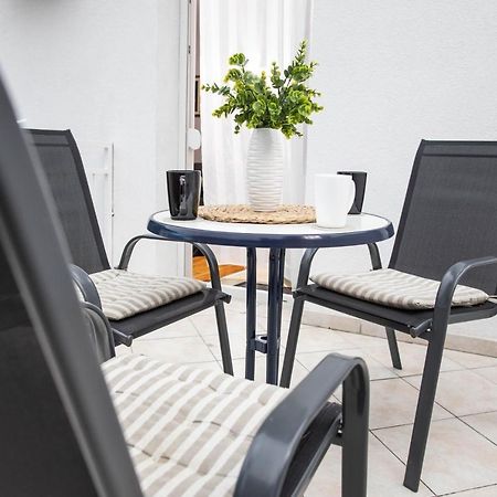 Apartman Gundulic Vinkovci Esterno foto