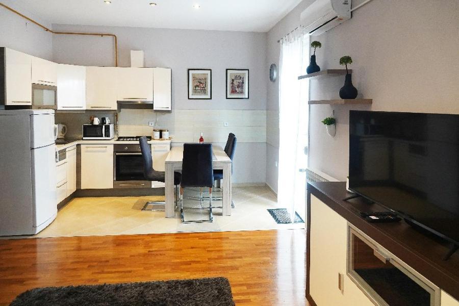 Apartman Gundulic Vinkovci Esterno foto