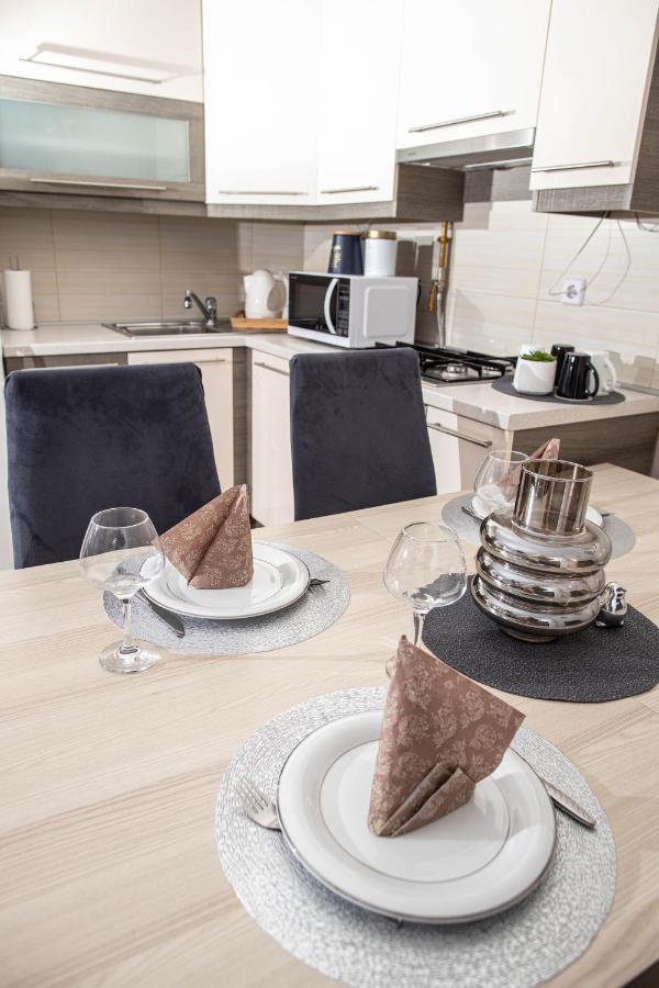 Apartman Gundulic Vinkovci Esterno foto
