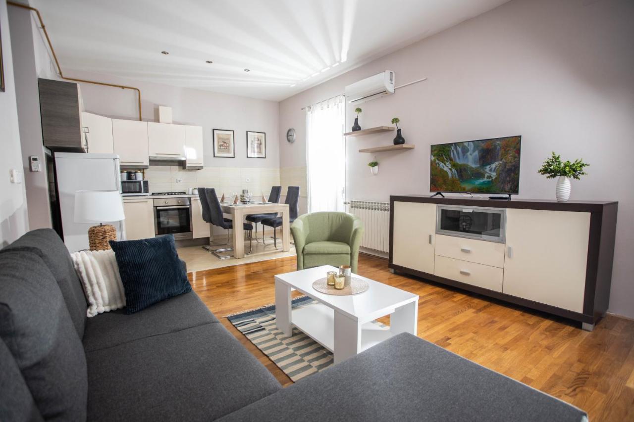 Apartman Gundulic Vinkovci Esterno foto
